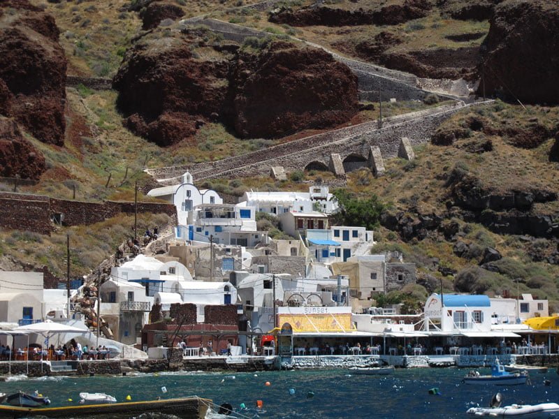 Plage d'Amoudi | L'île de Santorin en Grèce
