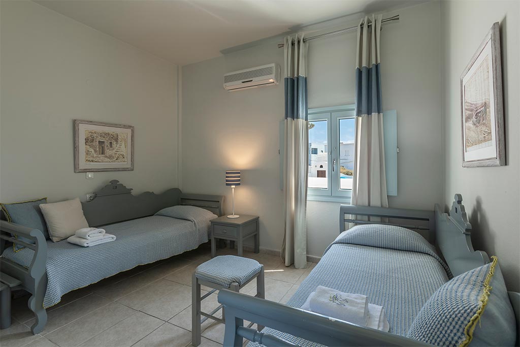 family suites with private balcony santorini bluedolpins 6