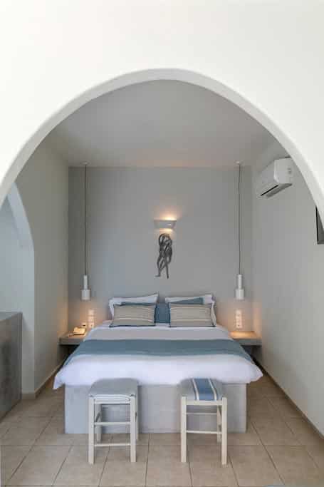 romantic suite with private balcony santorini bluedolphins 06