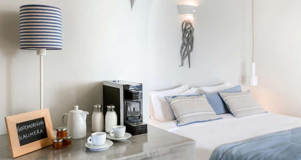 romantic suite with private balcony santorini bluedolphins sl3